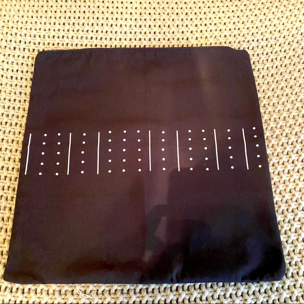 Woven Nook ZOLA OUTDOOR - BLACK 18" Pillow Case
